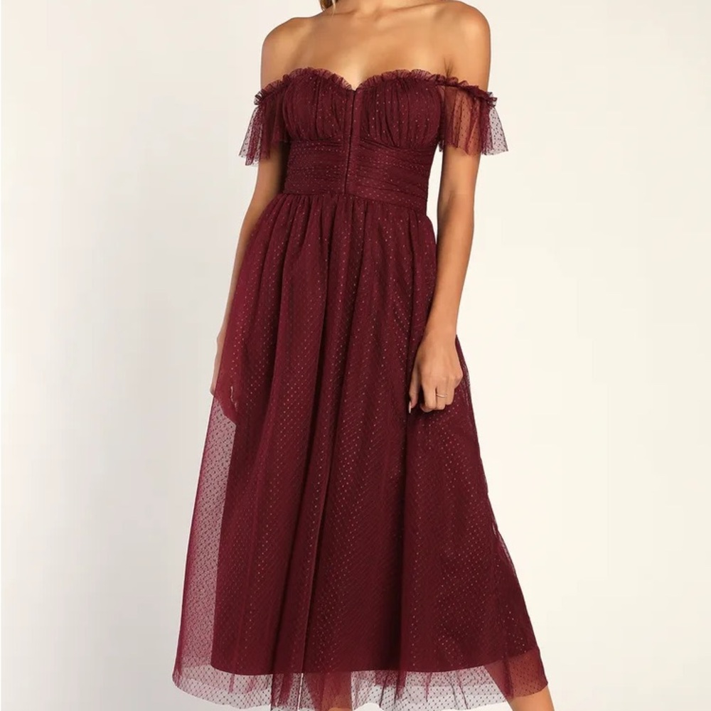 Lulus Regal Radiance Burgundy Tulle Bustier Midi Dress. Excellent condition.
